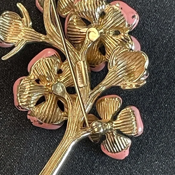 Marvella vintage Pink and rhinestone Floral Brooch - Picture 3 of 5